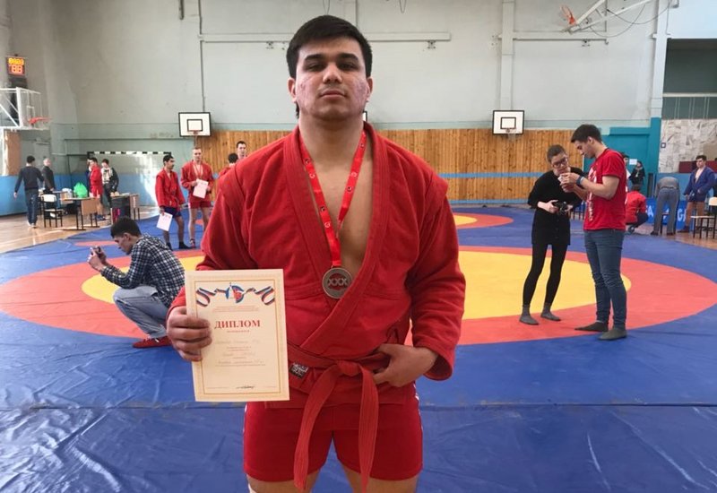 Студенти от Африка пребиха ММА боец в Русия