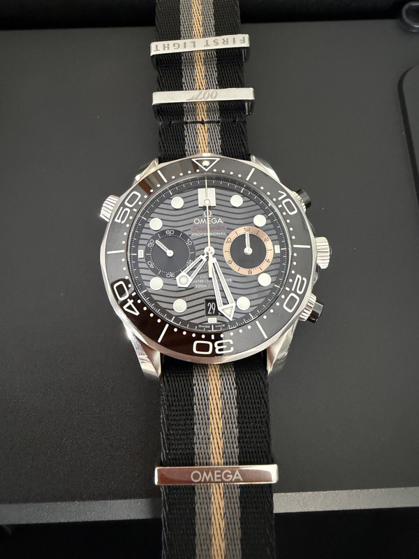 Omega Seamaster [007 First Light] IMG-3346