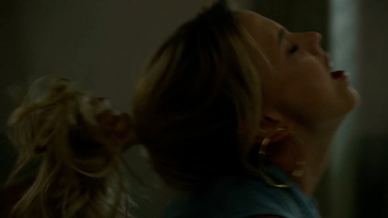 Riley.Voelkel.sex_Hightown.S01.00_00_19_08.Still005