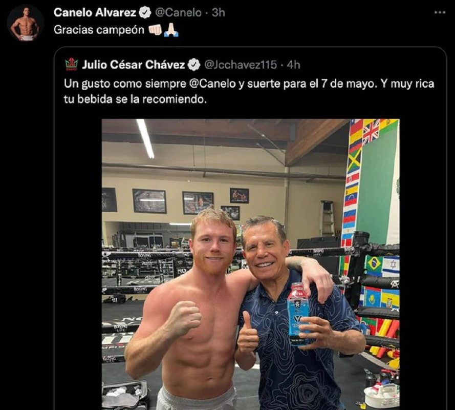 Canelo Álvarez recibió la visita de Julio César Chávez antes de su pelea