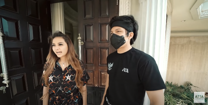 Atta Halilintar sambangi kediaman Aurel Hermansyah