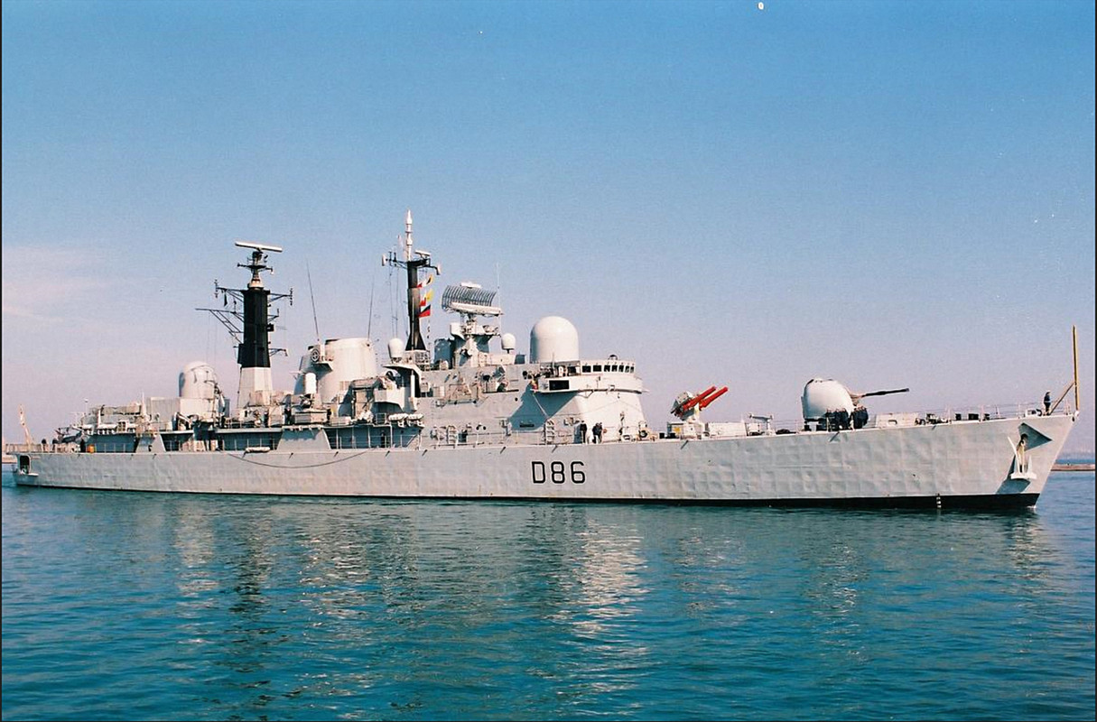 HMS Birmingham (D.86) в Одессе, 28 марта 1997