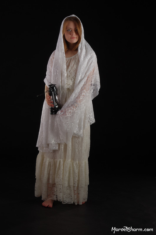 MarvelCharm_Nicolette-Lantern-017