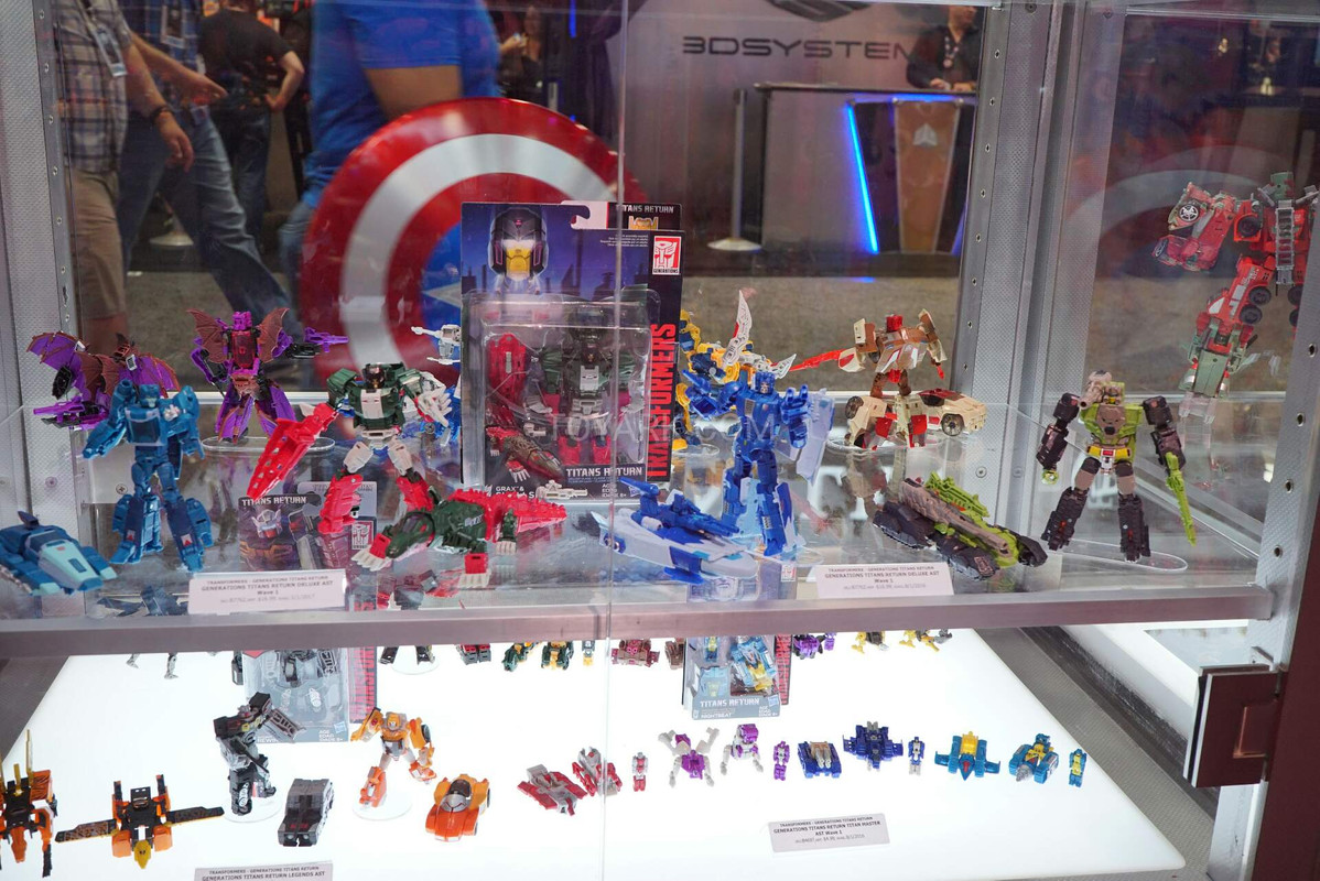 SDCC2016-Transformers-Titans-Return-003
