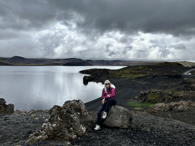 21 DIAS EN MI SEGUNDO VIAJE A LA TIERRA DEL HIELO Y FUEGO (en construccion) - Blogs de Islandia - 26/06/2025 Península de Reykjanes, pisamos la erupcion de 2023. (7)