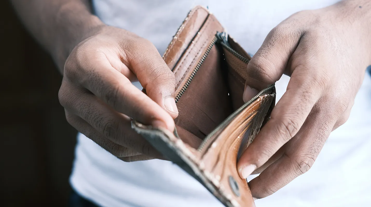 Estos son los signos del zodiaco que jamás pagan sus deudas