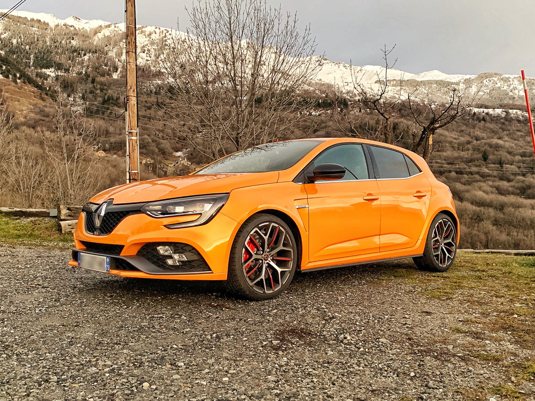 ABCAE023-4C9E-4628-8776-2C87FC7BD888