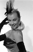Mitzi-Gaynor-d66