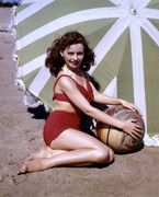 Jeanne-Crain-b28