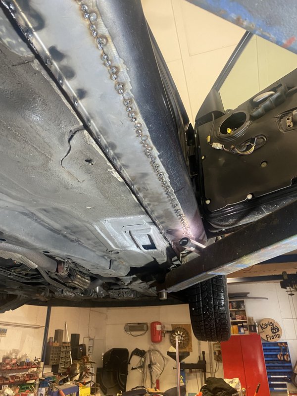 B5DAD863-9CEF-40BD-B951-7E5D53ACE318