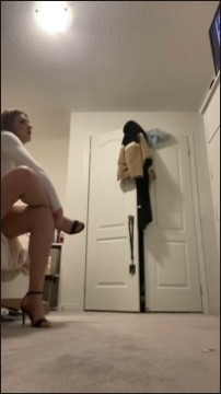 [Image: Voyeur24375095852.jpg]