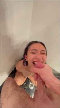 [Image: Cumshots20179135953.jpg]