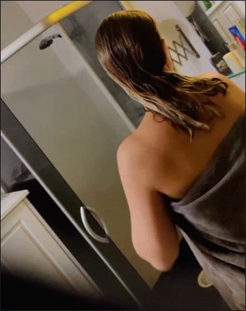 [Image: Dressing82180514551720260428.jpg]