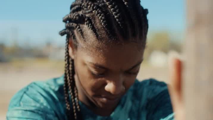 [Image: ozbq9b22esw-1.jpg]