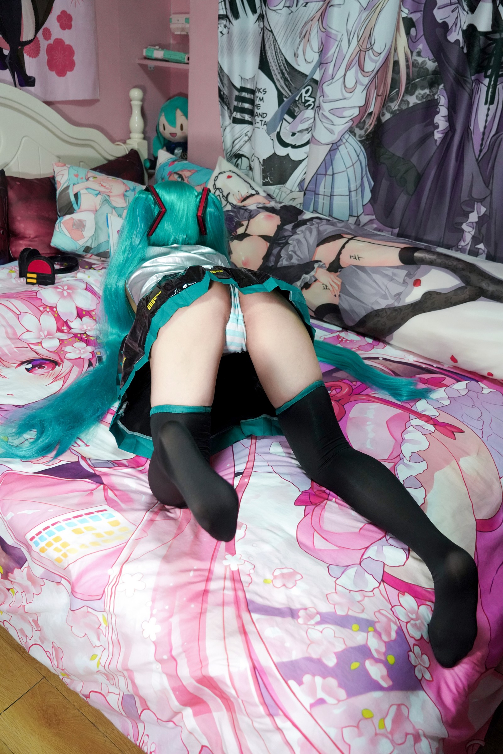 绞肉姬 初音未来（Miku）Cosplay 写真合集｜高清摄影作品（50P｜335MB）插图4