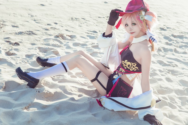 艾西Aiwest 原神烟绯花鸟与情Cosplay写真图集 烟绯角色高清图集 29P (176.4M)插图6