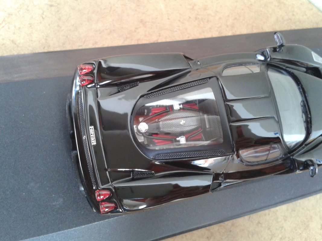 2002 Ferrari Enzo (Hot Wheels Elite) (11)