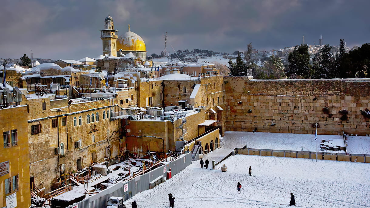 Inusual tormenta invernal cubre Jerusalén