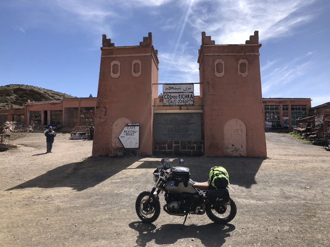 E0FF63E6-5B98-4C55-B464-8AAE45B9CB75