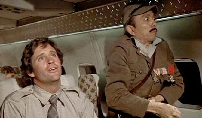 JAMES-HONG-AIRPLANE-1-A-FOTOR.jpg
