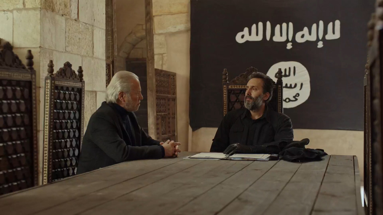 Al.Aa'idoun.S01E22.1080p.SHAHID.WEB-DL.AAC2.0.H.264.mkv_snapshot_06.02.033