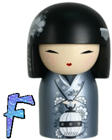 Chiaki con Kimono Grisaceo F