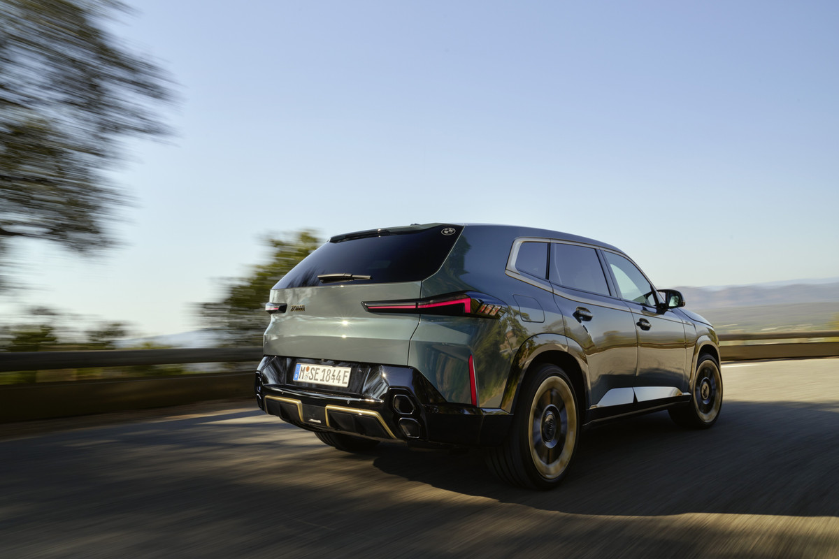P90478648_highRes_the-first-ever-bmw-x