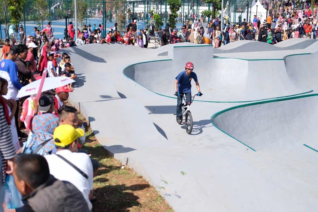 Area BMX di Alun-alun Depok