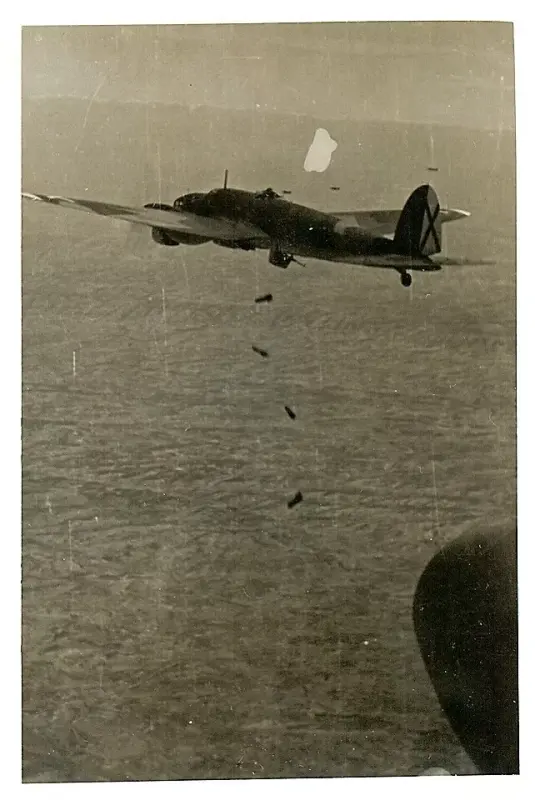 RARE! Luftwaffe LEGION CONDOR Heinkel He-111 Bombers Bombing Target (#2)!!!-- (1)