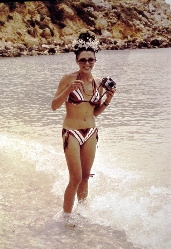 Joan_Collins_c72