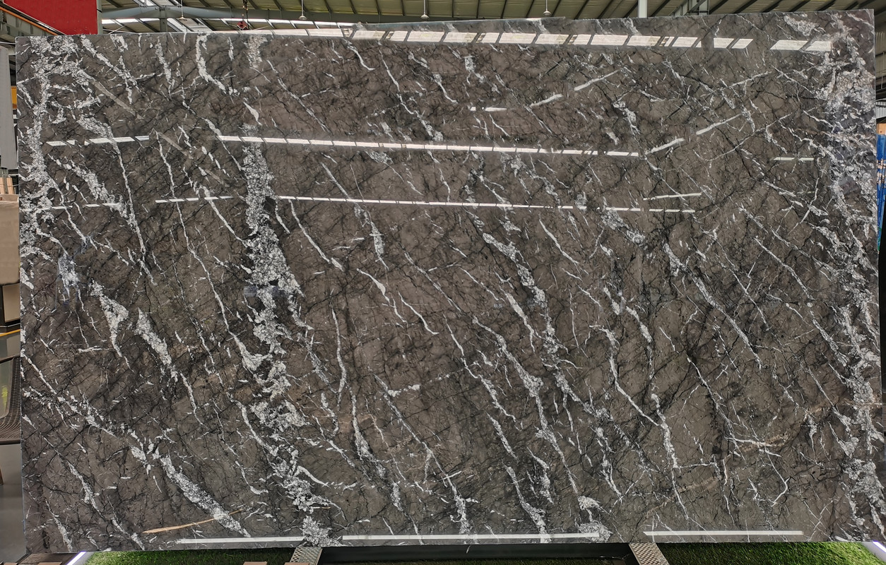Live Slabs 0590