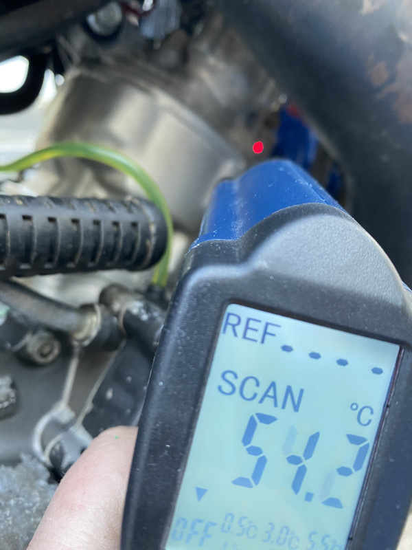 E5AE46AC-1A31-4753-A77E-3804F8C0DAE4