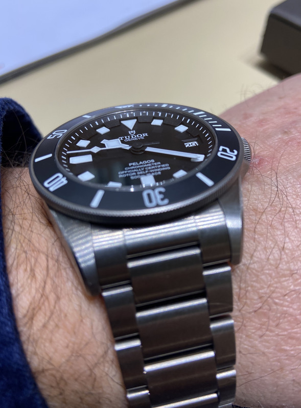 1DE45514-E39D-409E-B544-E04C0E499F17