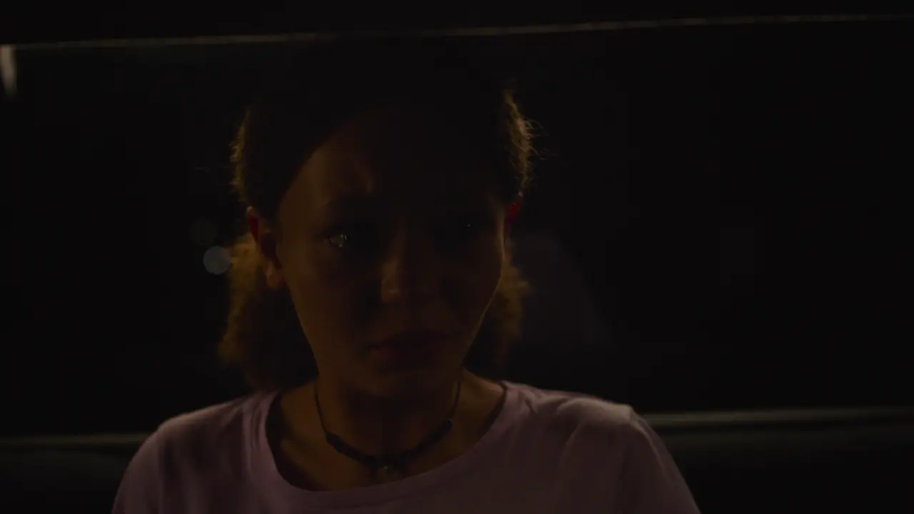 The.Last.Of.Us.S01E01.When.You.re.Lost.in.the.Darkness.1080p.WEBRip.ENG.SUB.ITA.x264-BlackBit[screen