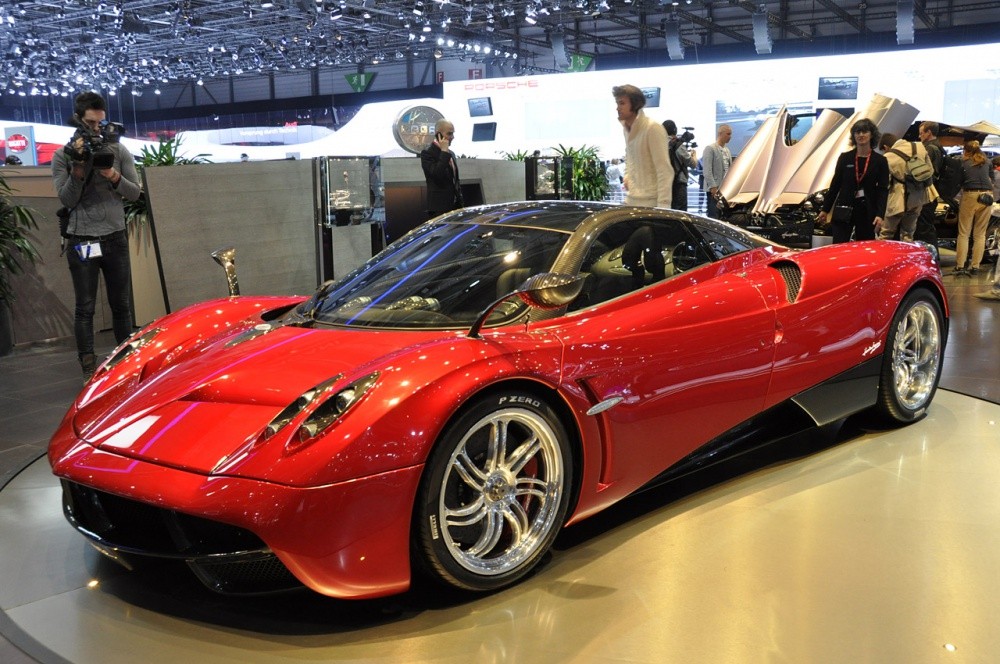 06-pagani-huayra-geneva
