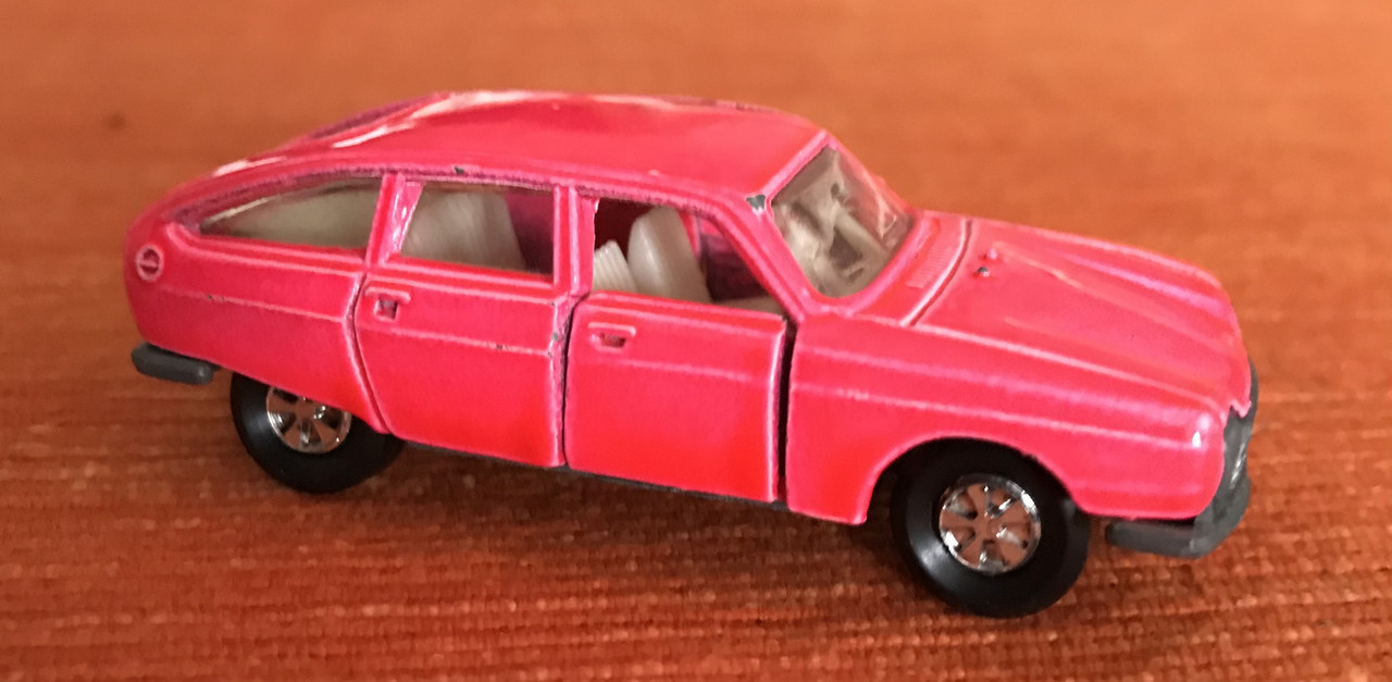 A9CE8DD8-51B6-42FF-941B-197B3B692AC6