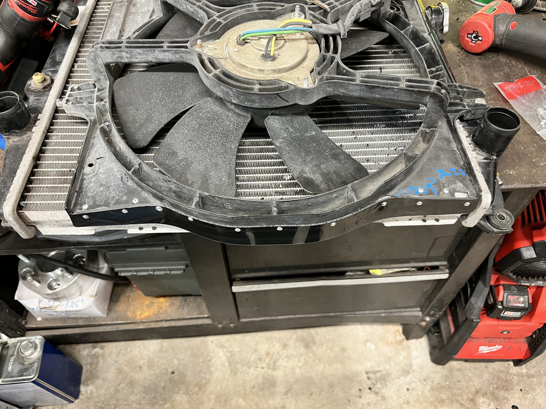 1E9638A9-C37B-4665-8473-0BD37529D619