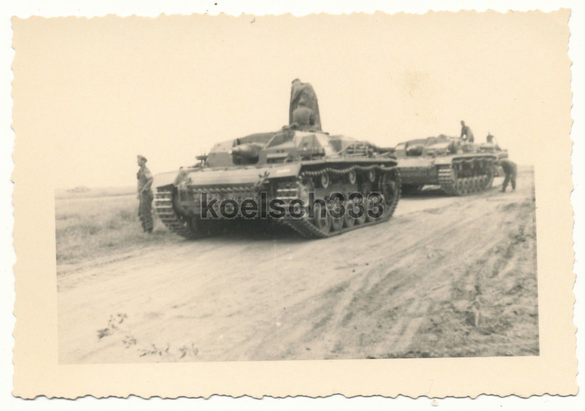 Foto 19. Panzer Div. - Sturmgeschütz Panzer Stur