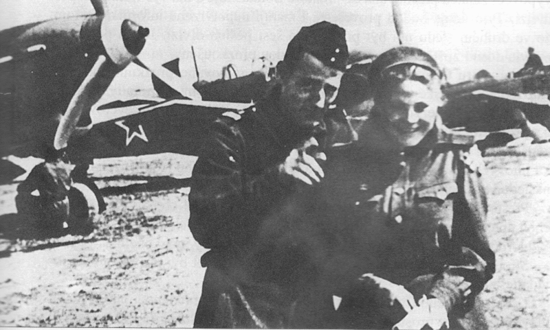 El piloto francés Bruno Faletans muerto durante una misión, junto a una operadora de radio Soviética en abril de 1943 El piloto francés Bruno Faletans muerto durante una misión, junto a una operadora de radio Soviética en abril de 1943