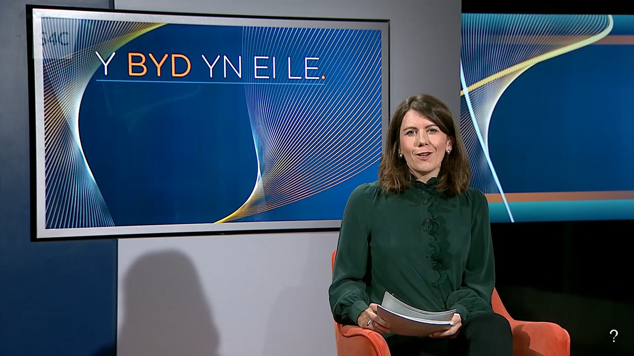 10.13 - 21.00.00 - New  Y Byd yn ei Le. Rhaglen materion cyfoes. Curr....ts_snapshot_06.57.815