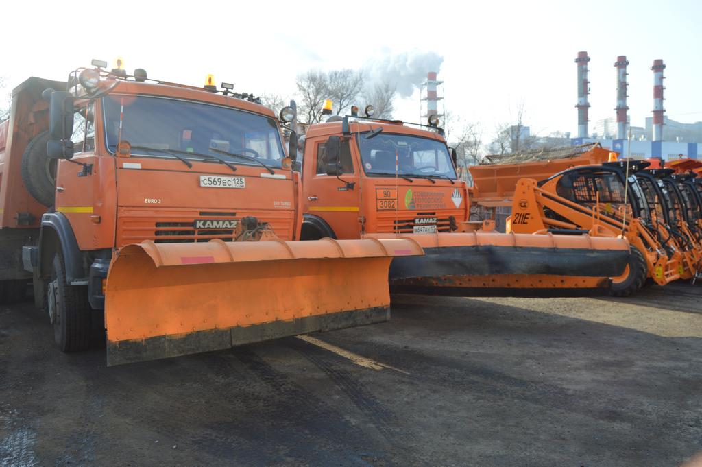 комацу d10s. экскаватор колесный komatsu 1998. Jcb polemaster. уборочная техника новосибирск. автопарк строительной техники.