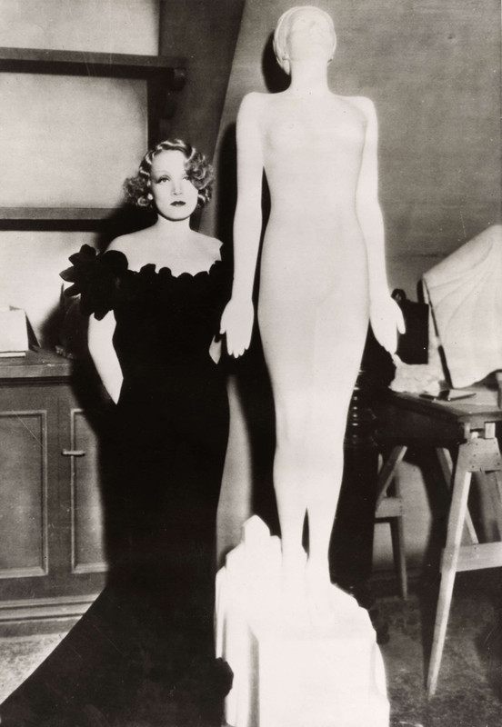 Marlene_Dietrich_c37