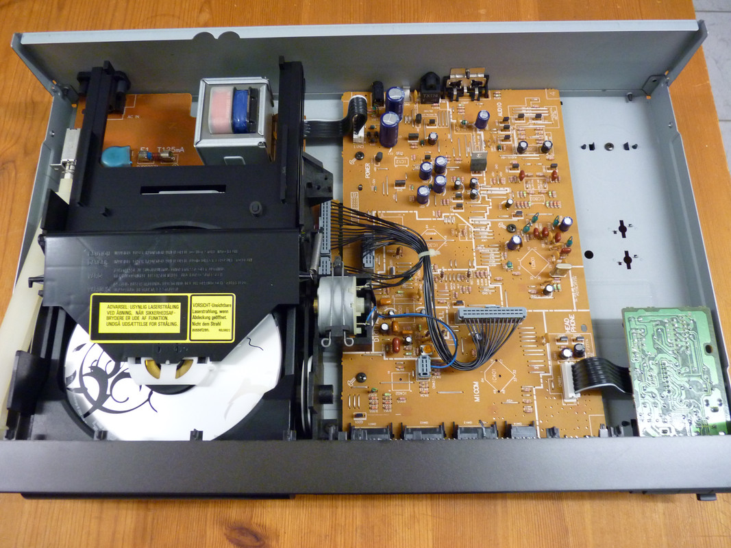 Technics SL-P377A offen_01