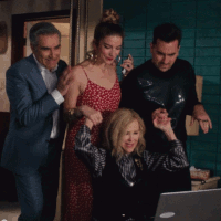 tv-family-av2.gif