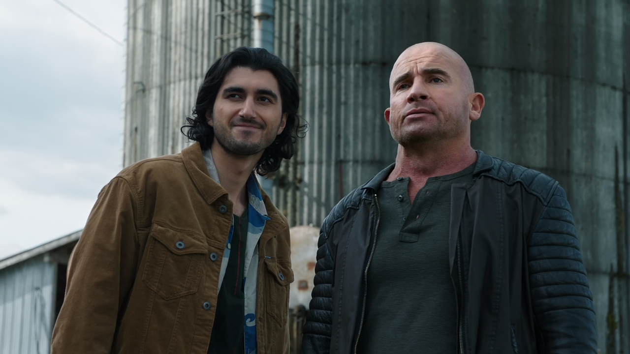 DC's.Legends.of.Tomorrow.S06E01.Ground.Control.to.Sara.Lance.1080p.10bit.AMZN.WEB-DL.DDP5.1.HEVC-Vyn