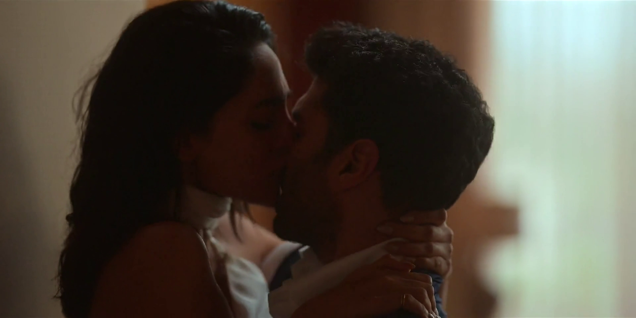 vlcsnap-2023-11-05-04h03m07s785