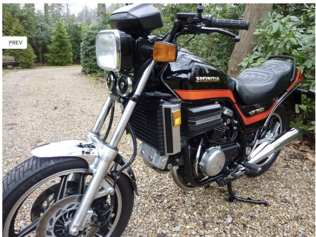 E83252AC-1347-435B-816C-58B7884A3A9D