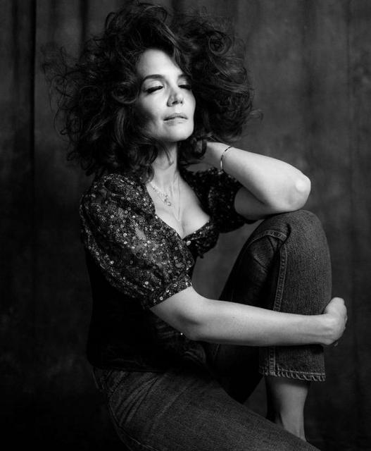 Katie-Holmes-by-DJ-Quintero-Photoshoot-2019-06-566x687