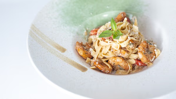 Паста с креветками (300г)