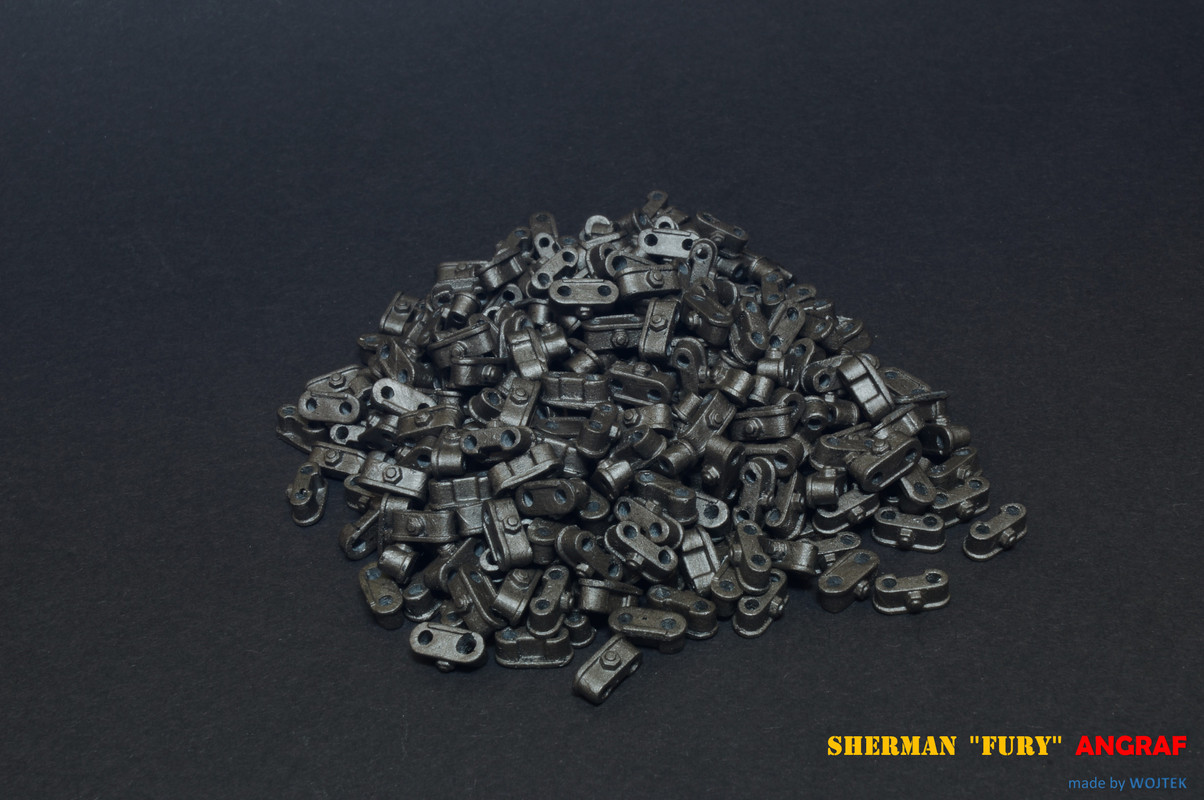 M4A3E8 SHERMAN  FURY 194